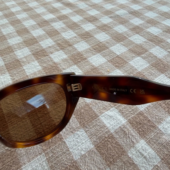 Gucci Women's Brown Sunglasses - Picture 9 of 16
